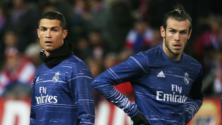 رونالدو يتبرع بـ 3 ملايين يورو لأسر لاعبي "تشابيكوينسي" المنكوب