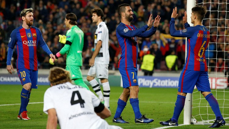 توران يتألق ويقود برشلونة لفوز كبير على مونشنغلادباخ