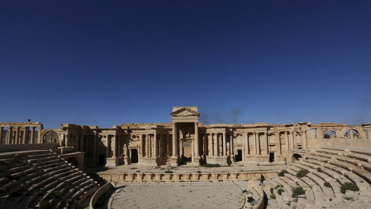 من سلم تدمر للمسلحين، ولماذا