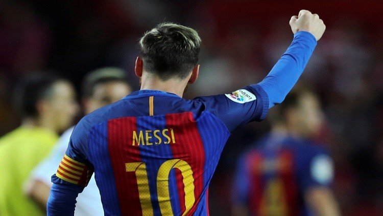 بارتوميو يحسم بقاء ميسي مع برشلونة !