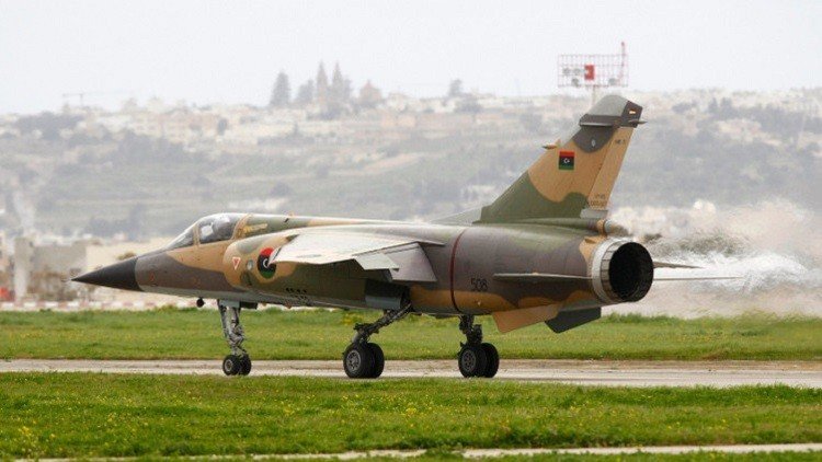 سقوط طائرة حربية ليبية ومقتل قائدها ومساعده 