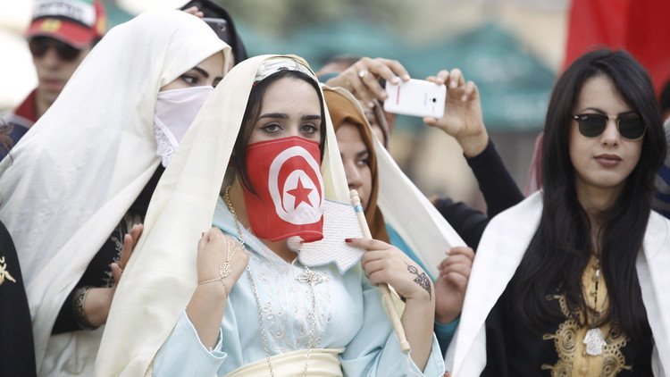 "عرض الأجساد" لمواجهة العنف ضد المرأة في تونس 