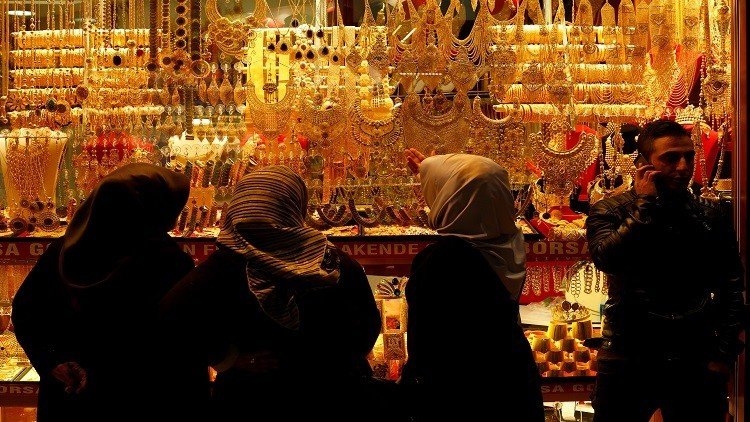 أسعار الذهب تتجه لتحقيق مكسب سنوي عند 9% بعد خسائر استمرت 3 سنوات