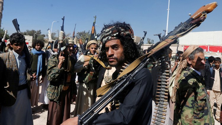اليمن.. مقتل 25 شخصا في عمليات قصف وغارات جوية