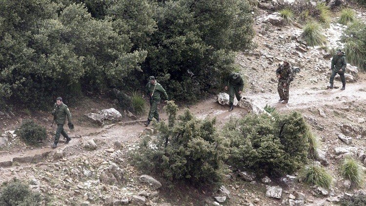 الجزائر تعلن حالة الطوارئ على حدودها الشرقية لتفادي تسلل إرهابيين من تونس