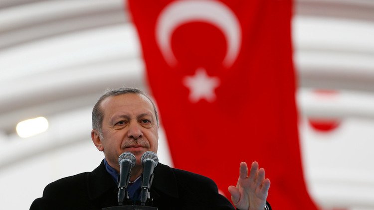 أردوغان: تركيا ستمنح الجنسية للسوريين والعراقيين