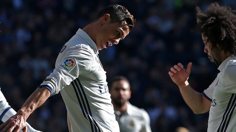 ريال مدريد يستعرض قواه أمام غرناطة 