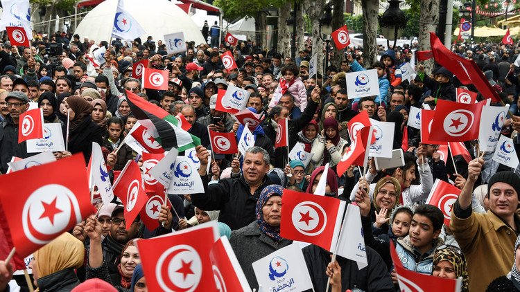 في الذكرى الـ6 لثورة تونس.. اتساع نطاق الاحتجاجات وسط إقرار الحكومة بفشلها الاقتصادي