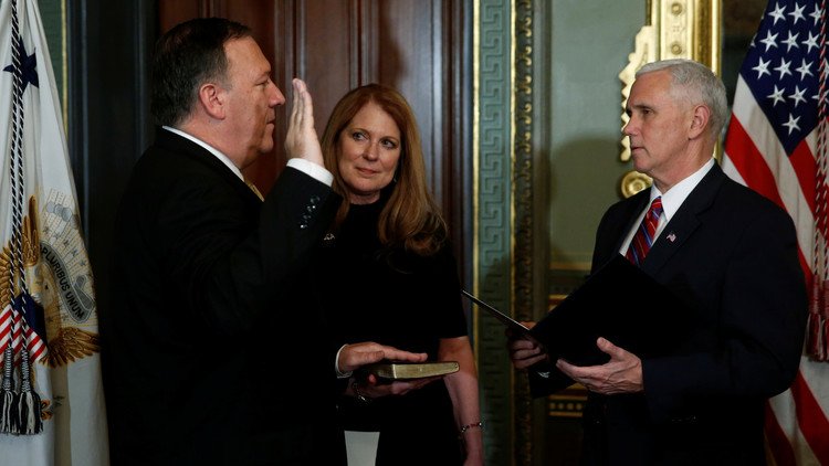 بومبيو يتولى رسميا منصب مدير CIA