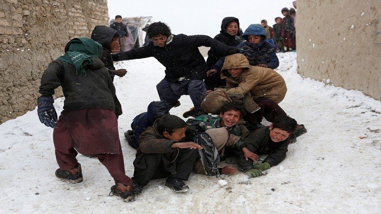 وفاة 27 طفلا في أفغانستان بسبب البرد القارس