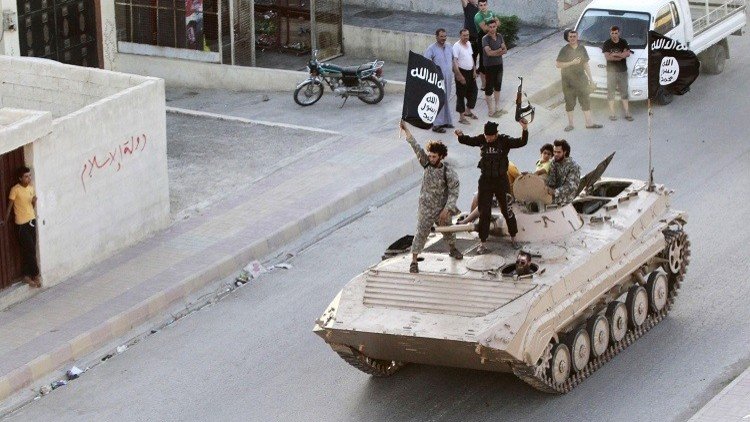 مقتل كبير قاطعي الرؤوس لدى "داعش" بطريقة بشعة أيضا