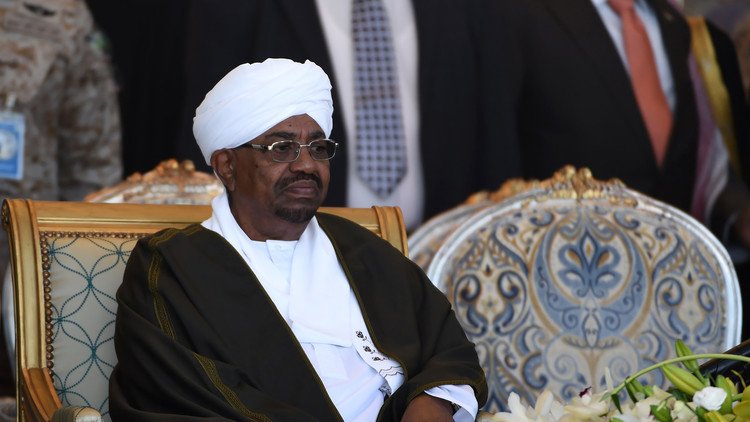 البشير: صافح اليد التي لا تستطيع ليّها