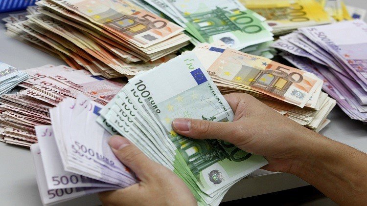 1200يورو لكل لاجئ يعود إلى وطنه