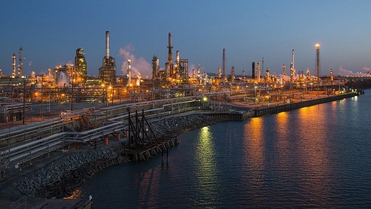 الولايات المتحدة تبيع احتياطي الطوارئ النفطي
