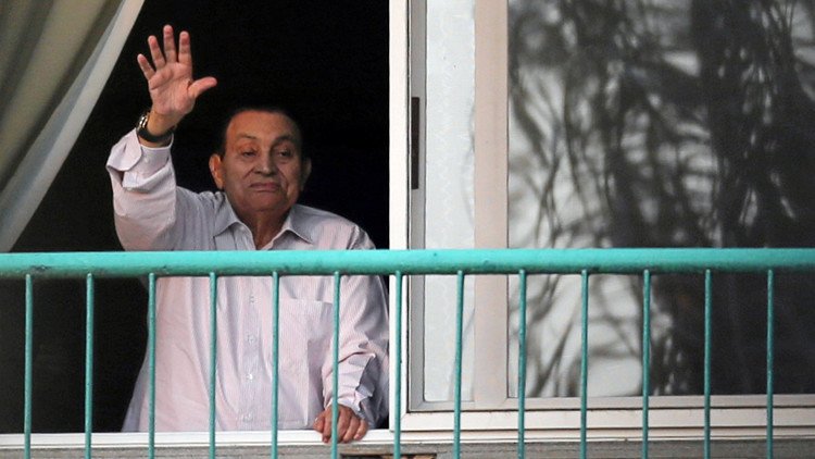 بالفيديو.. مبارك يخاطب المصريين في ذكرى تنحيه ويفجر مفاجأة بشأن تيران وصنافير