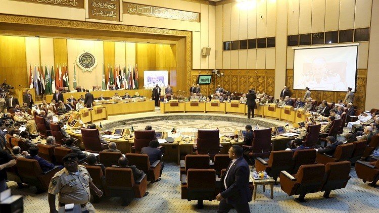 استقالة 15 موظفا من الجامعة العربية!