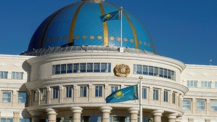 رئيس كازاخستان يبحث هاتفيا مع نظيره الأفغاني العلاقات الثنائية