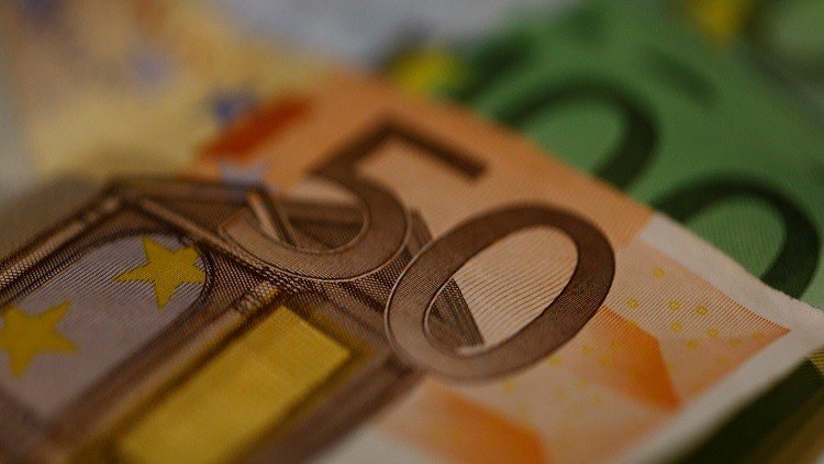 الاتحاد الأوروبي يمول 1000 منحة دراسية في الجامعات الأردنية