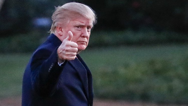 ترامب يوقع مرسوما يمنع مواطني 6 دول من دخول أمريكا