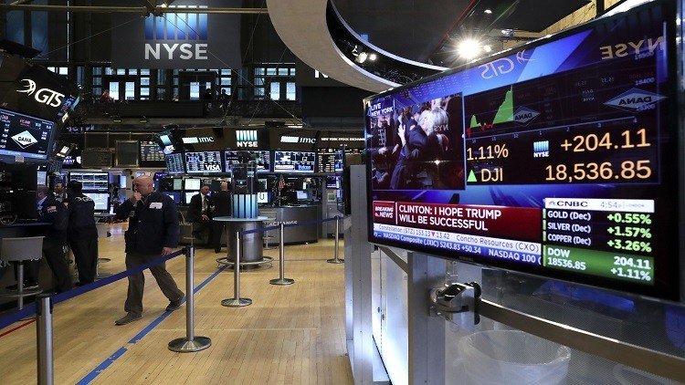 وول ستريت تنهي أسبوع التداول على تباين