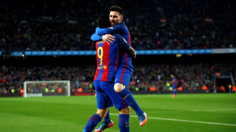 برشلونة يهزم فالنسيا ويحافظ على فارق النقطتين مع الريال