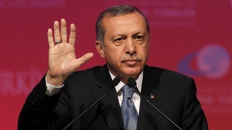 أردوغان: وحده الله يطيل أجلي أو ينهيه!