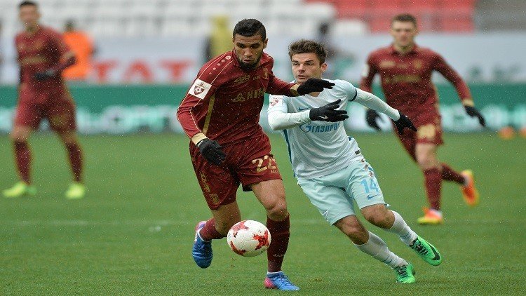 زينيت يواصل مطاردة سبارتاك على قمة الدوري الروسي