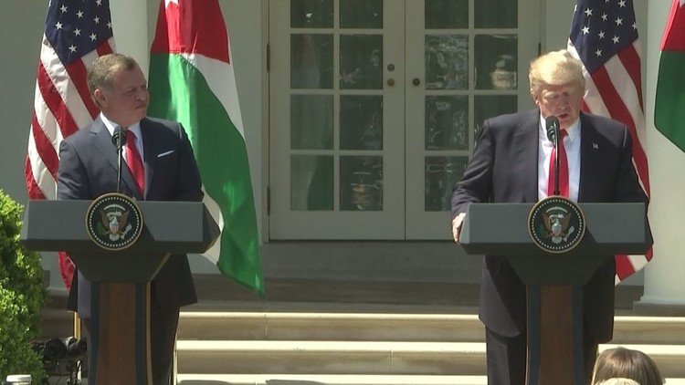 ترامب: ندين الهجوم المريع الذي وقع في سوريا