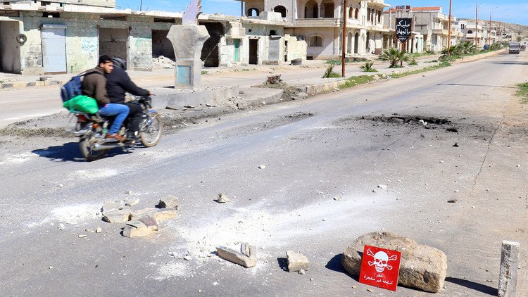 السيناتور ميسي يشكك في تورط الأسد في كيميائي خان شيخون!
