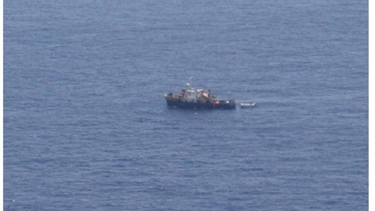 قراصنة صوماليون يخطفون سفينة شحن من توفالو