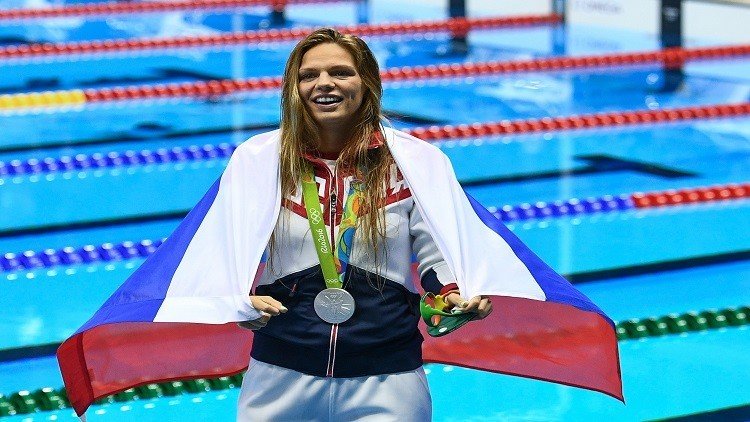 الروسية يفيموفا تحقق أفضل زمن في سباحة الصدر