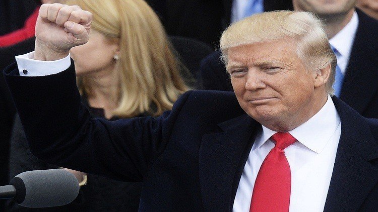 التذبذب سيد الموقف.. وجهات نظر ترامب تبدلت 6 مرات في يوم واحد