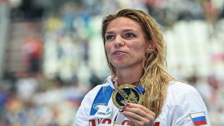 الروسية يفيموفا تواصل تحطيم الأرقام العالمية بالسباحة