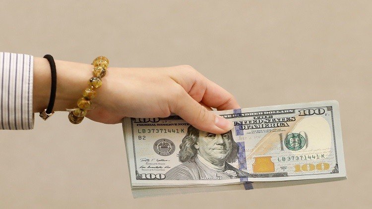 السعودية تقدم لليمن 10 مليارات دولار
