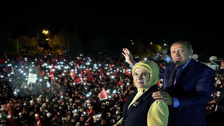 ماذا قالت "العرب والعجم" في استفتاء أردوغان؟