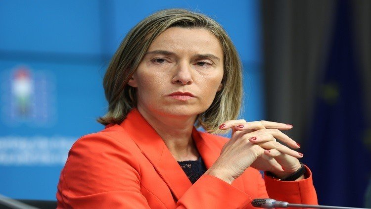 موغيريني تدعو إلى إجراء تحقيق في استهداف البعثة الأوروبية في شرق أوكرانيا