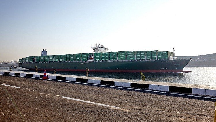 خبراء يصفون "دواء ناجعا" لقناة السويس 
