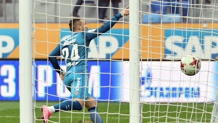 زينيت يواصل مطاردة سبارتاك على قمة الدوري الروسي