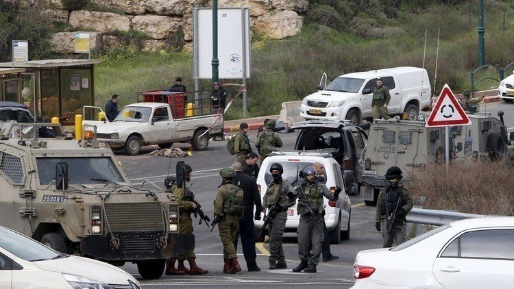 إسرائيل تغلق الضفة الغربية وقطاع غزة