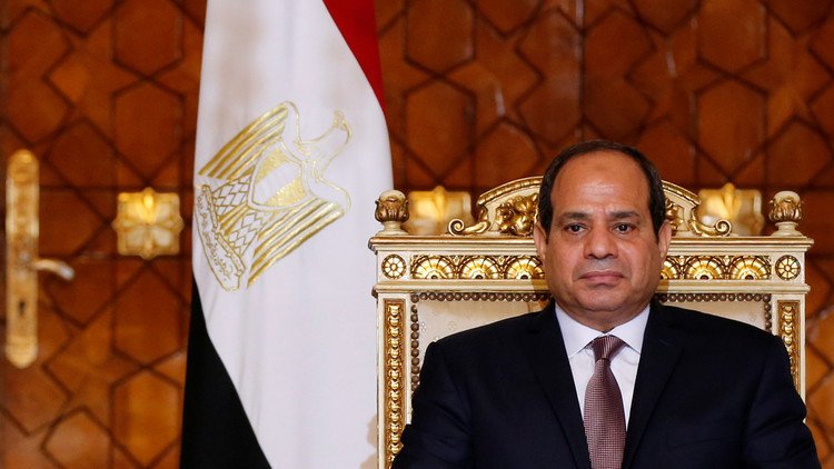 في عيدهم.. السيسي يدعم العمال بمليار جنيه