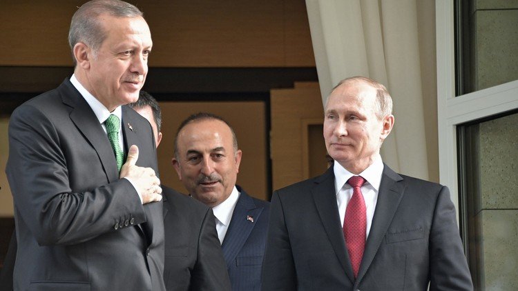 أردوغان: عرضت على بوتين صورا لعسكريين روس في عفرين!