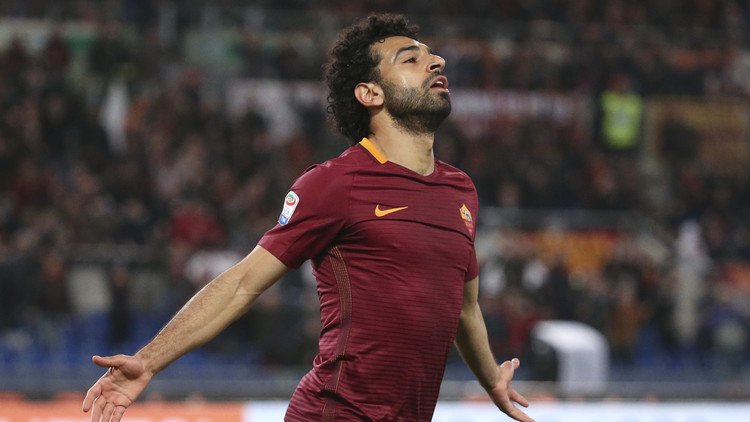 بالصور.. تهديد خطير لمحمد صلاح في روما