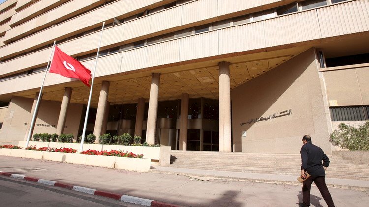 وزير سابق يحمل المركزي التونسي مسؤولية تدهور الدينار 