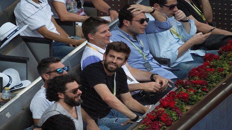 بالفيديو..بيكيه يتعرض للإهانة في بطولة مدريد للتنس