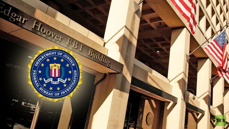 ترامب يقيل مدير الـ FBI