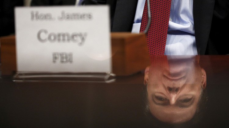 قرار ترامب أضحك مدير FBI!