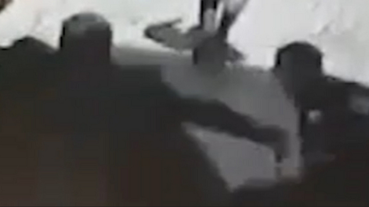 شاهد بالفيديو عملية الطعن في القدس