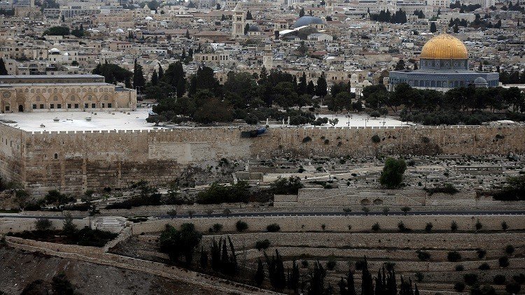 القدس في انتظار السفارتين الروسيتين