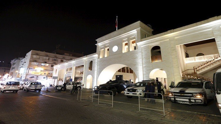قتيل وعشرات الجرحى بفض اعتصام أمام منزل معارض بحريني