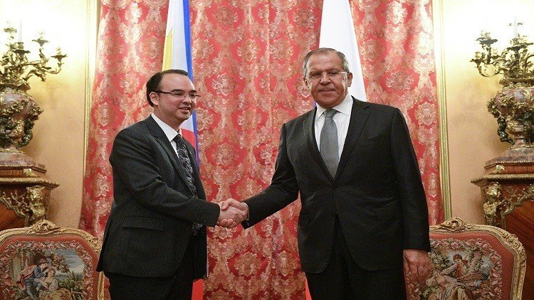 وزير خارجية الفلبين يشيد بـ"أسطورة الدبلوماسية الدولية"